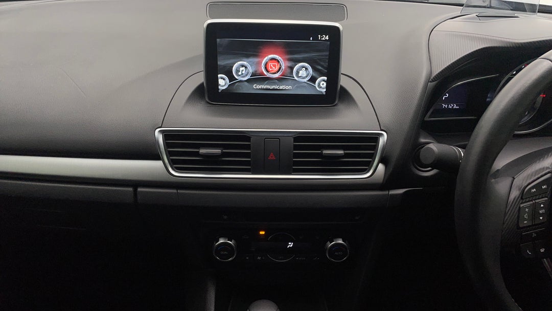 2016 Mazda 3 Sp25 Gt, Automatic, 74123 km, Center Console