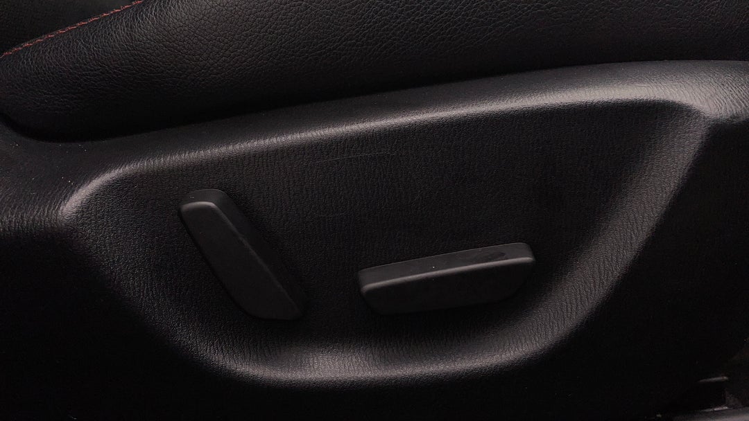 2016 Mazda 3 Sp25 Gt, Automatic, 74123 km, Drivers Side Adjustment Panel