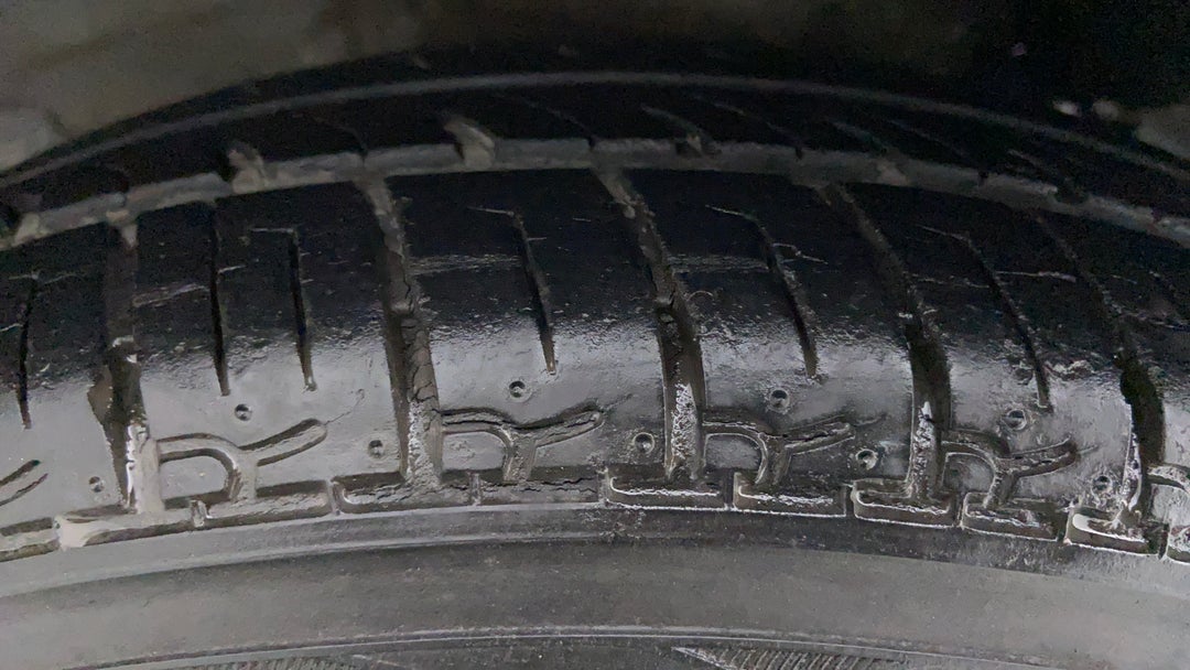 Right Rear Tyre Tread