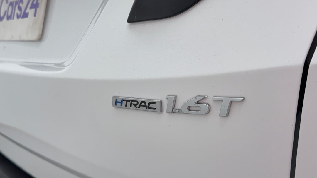 Badge (Boot Right Side)