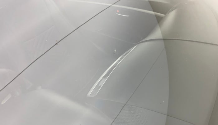 2017 Maruti Swift VXI O, Petrol, Manual, 59,084 km, Front windshield - Minor spot on windshield