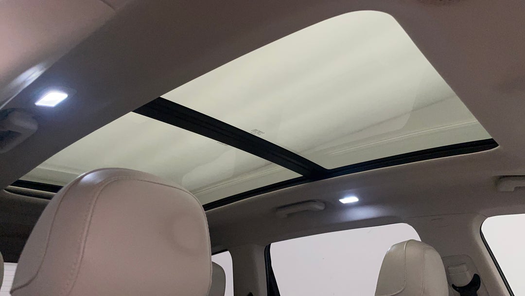 Interior Sunroof/Moonroof