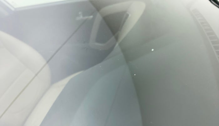 2019 Hyundai Creta SX AT 1.6 PETROL, Petrol, Automatic, 31,227 km, Front windshield - Minor spot on windshield