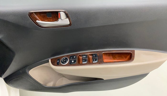 2014 Hyundai Grand i10 ASTA AT 1.2 KAPPA VTVT, Petrol, Automatic, 68,614 km, Driver Side Door Panels Control