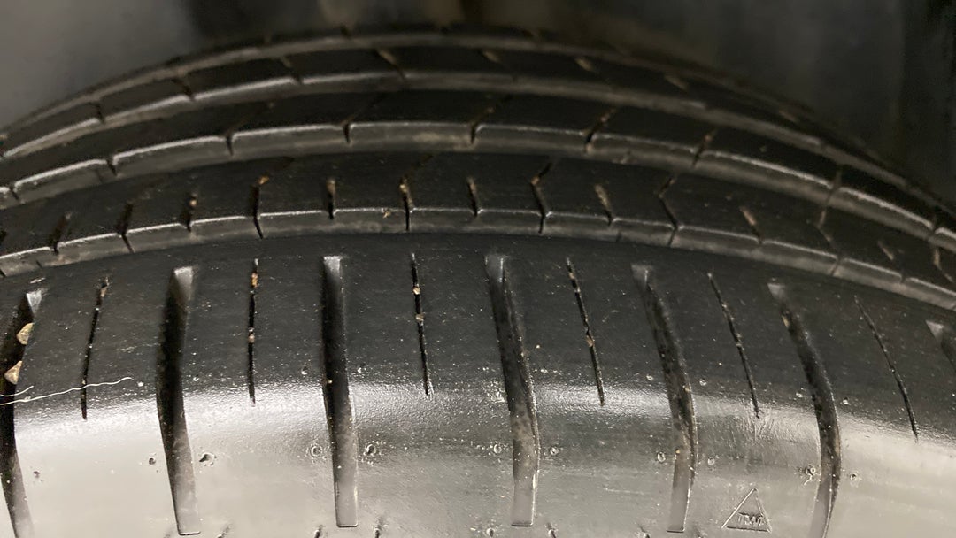 Left Rear Tyre Tread