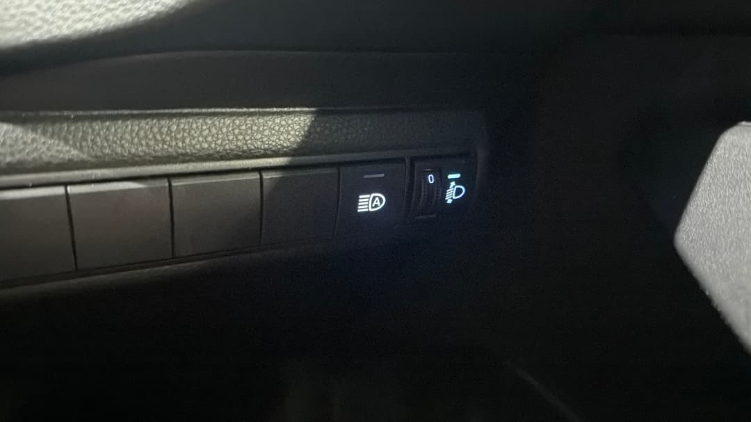 2020 Toyota Corolla Ascent Sport Hybrid, Automatic, 69334 km, Utility Switches/Buttons