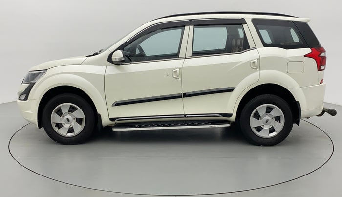 2020 Mahindra XUV500 W5, Diesel, Manual, 28,713 km, Left Side