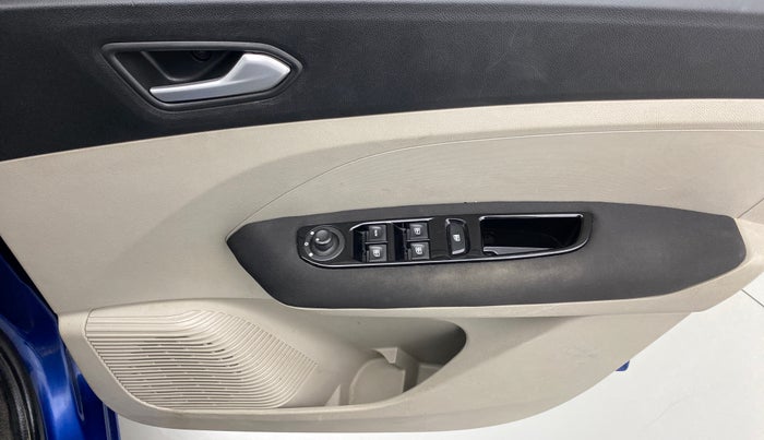 2019 Renault TRIBER 1.0 RXZ, Petrol, Manual, 22,161 km, Driver Side Door Panels Control