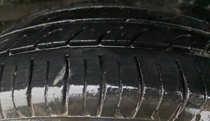 2012 Maruti Wagon R 1.0 LXI CNG, CNG, Manual, 59,435 km, Left Rear Tyre Tread