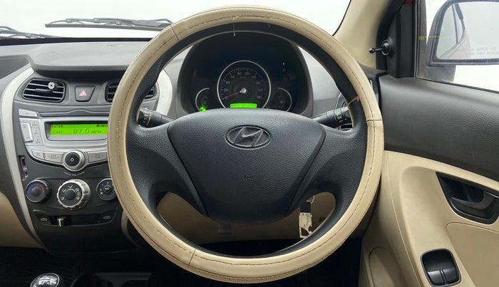 2014 Hyundai Eon MAGNA PLUS, Petrol, Manual, 23,965 km, Steering Wheel Close Up