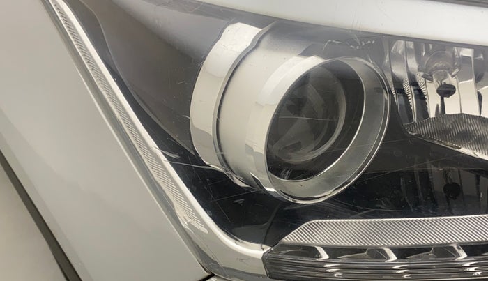 2015 Hyundai Creta SX PLUS 1.6 PETROL, Petrol, Manual, 51,328 km, Right headlight - Minor scratches