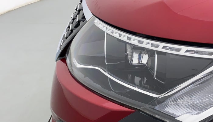 2018 Mahindra XUV500 W11 AT, Diesel, Automatic, 54,467 km, Left headlight - Minor scratches