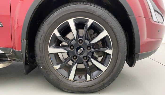 2018 Mahindra XUV500 W11 AT, Diesel, Automatic, 54,467 km, Right Front Wheel