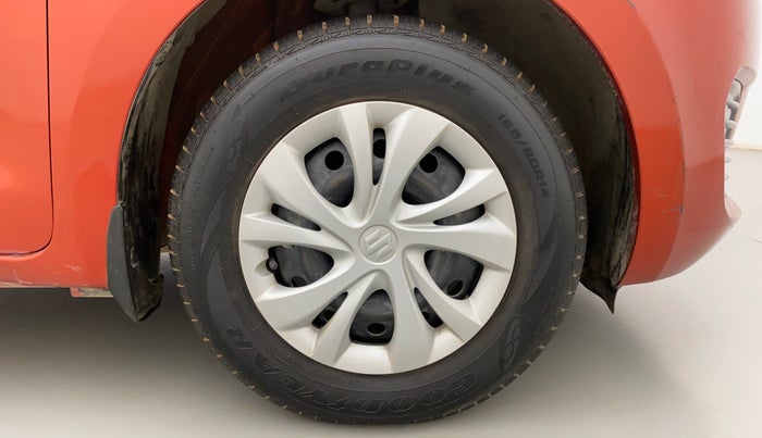 2018 Maruti Swift VXI AMT, Petrol, Automatic, 87,805 km, Right Front Wheel