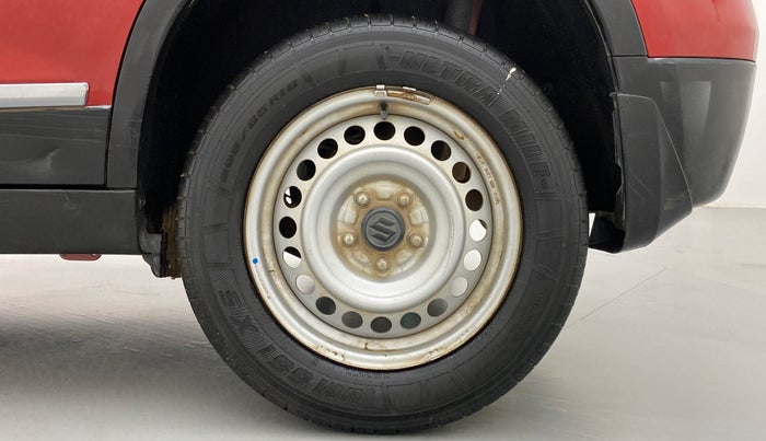 2016 Maruti Vitara Brezza LDI OPT, Diesel, Manual, 94,736 km, Left Rear Wheel