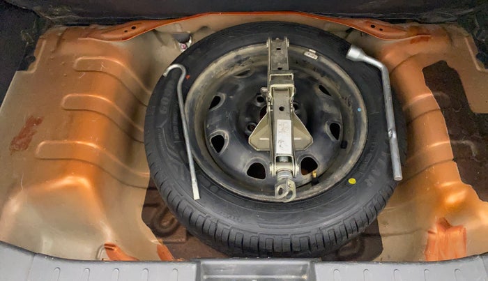 2015 Maruti Alto K10 VXI AMT, Petrol, Automatic, 61,739 km, Spare Tyre