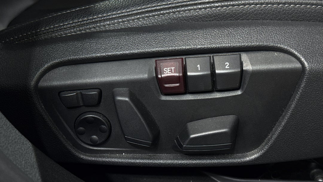 2020 BMW 2 18i M Sport Gran Coupe, Automatic, 34079 km, Drivers Side Adjustment Panel