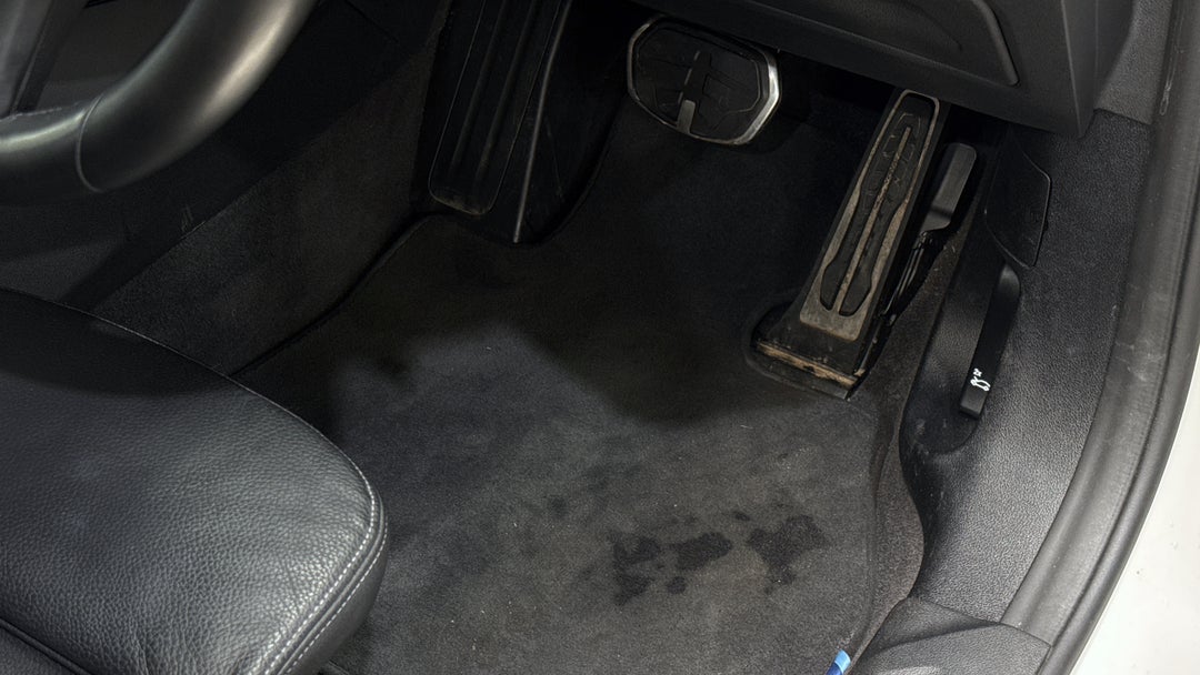 2020 BMW 2 18i M Sport Gran Coupe, Automatic, 34079 km, Pedals and Footmat