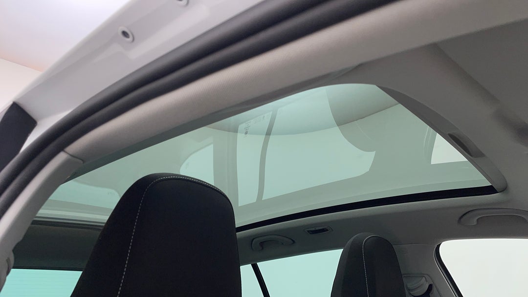 Interior Sunroof/Moonroof