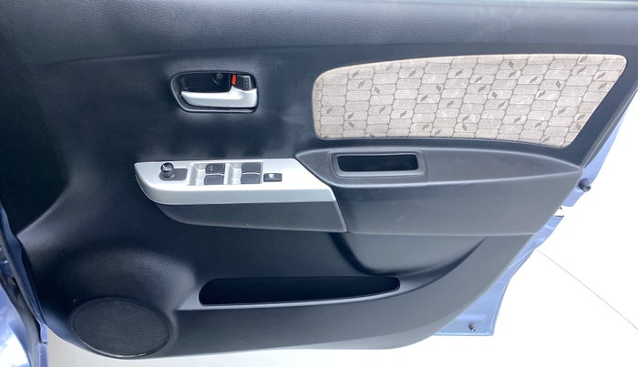 2014 Maruti Wagon R 1.0 VXI, Petrol, Manual, 7,732 km, Driver Side Door Panels Control