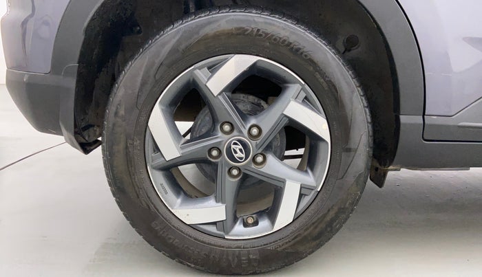 2020 Hyundai VENUE 1.0 TURBO GDI SX+ AT, Petrol, Automatic, 36,275 km, Right Rear Wheel