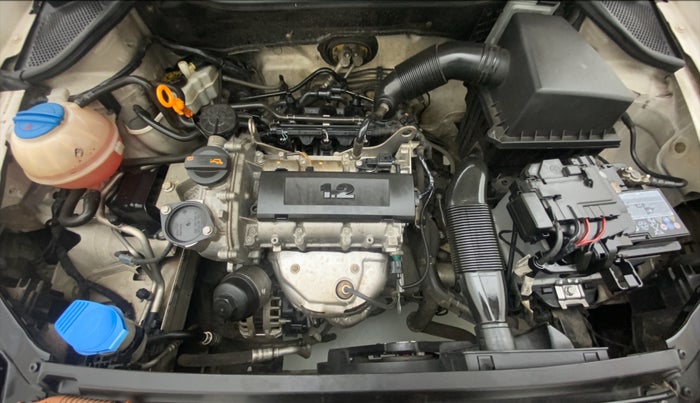 2012 Volkswagen Polo COMFORTLINE 1.2L PETROL, Petrol, Manual, 46,693 km, Open Bonet