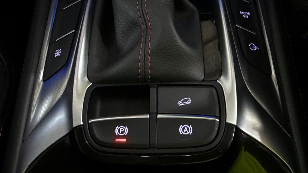 2023 MG HS Essence X, Automatic, 34056 km, Handbrake