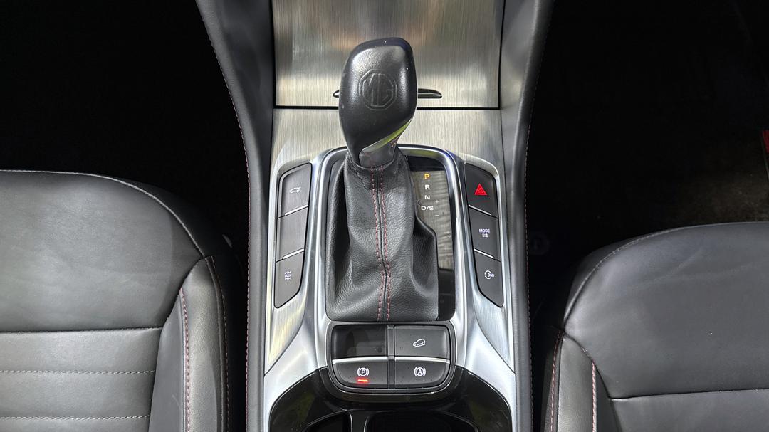 2023 MG HS Essence X, Automatic, 34056 km, Gear Lever 
