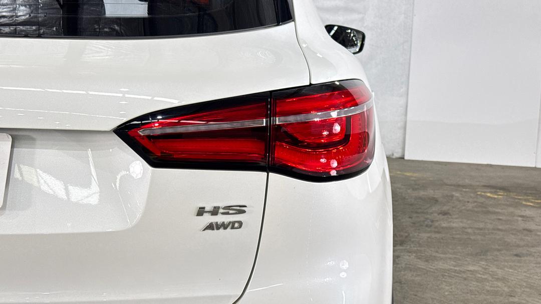 2023 MG HS Essence X, Automatic, 34056 km, Badge (Boot Right Side)