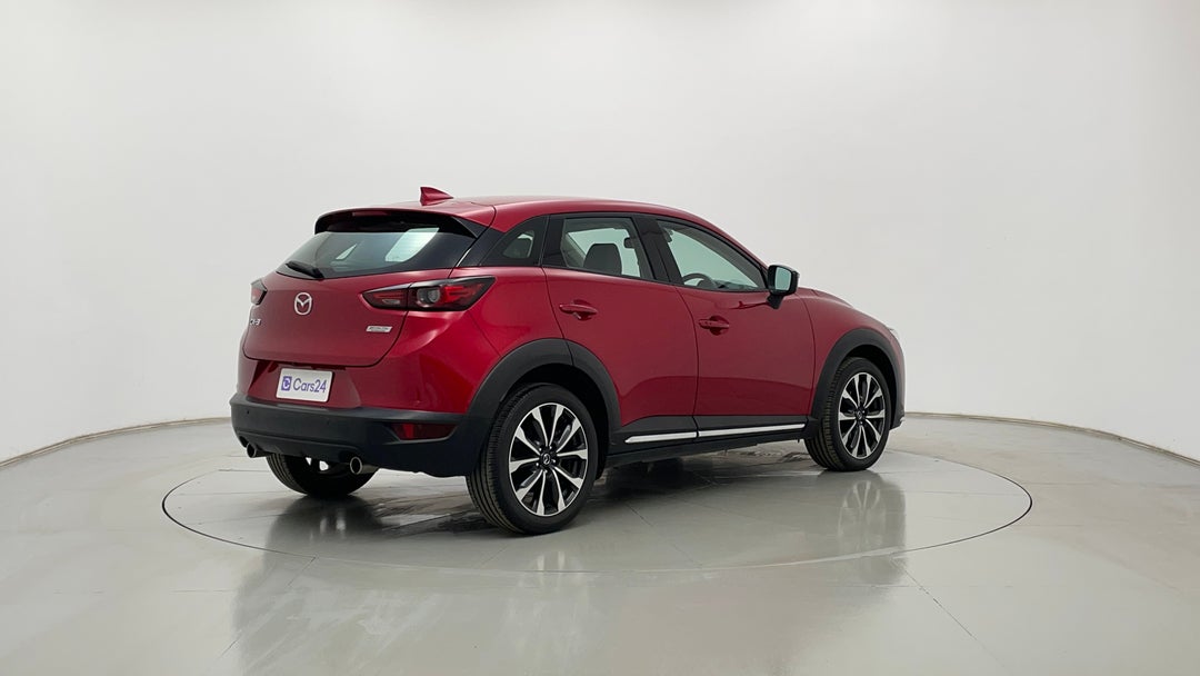 Right Back Diagonal (45- Degree) View