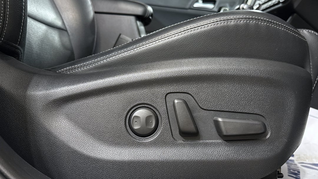2019 Kia Sportage Sx+ (FWD), Automatic, 65343 km, Drivers Side Adjustment Panel