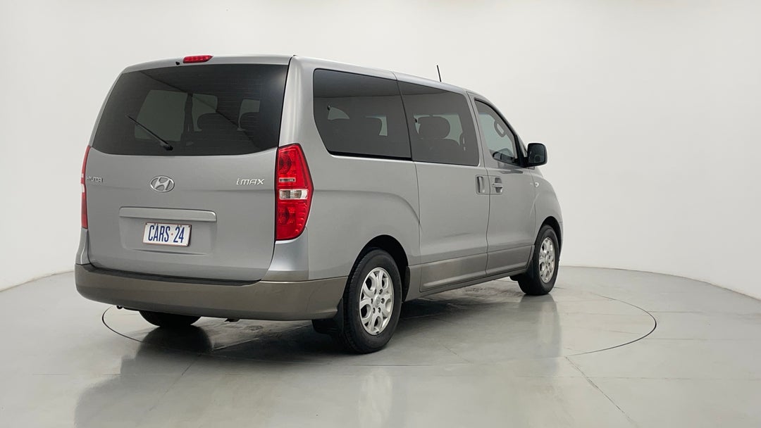 Right Back Diagonal (45- Degree) View