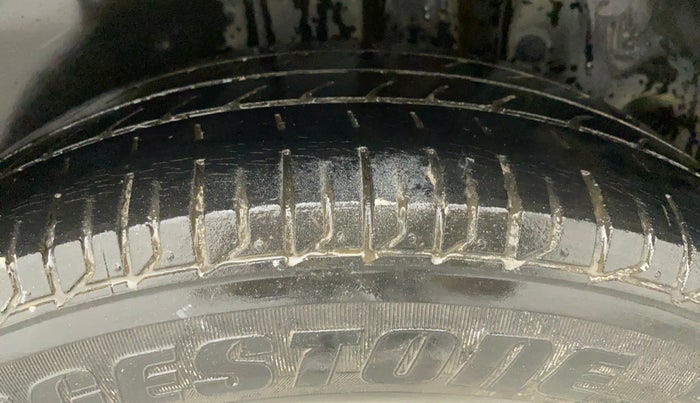 2012 Maruti Ertiga VXI, Petrol, Manual, 91,120 km, Left Rear Tyre Tread