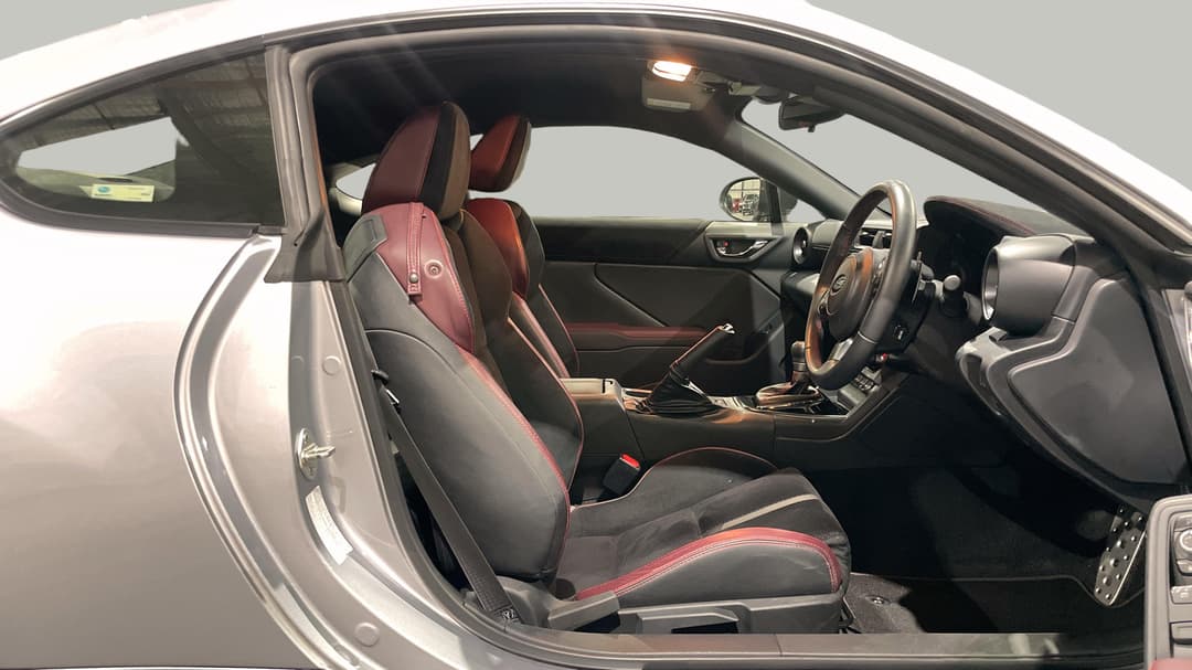 2024 Subaru Brz Ts, Automatic, 16595 km, Right Side Front Door Cabin View