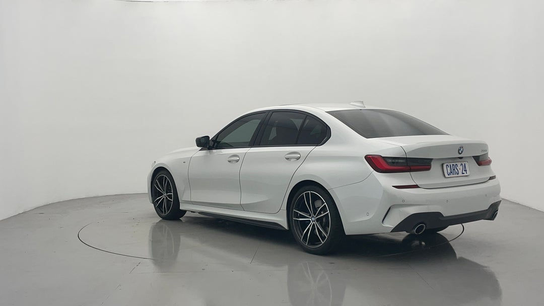 Left Back Diagonal (45- Degree) View