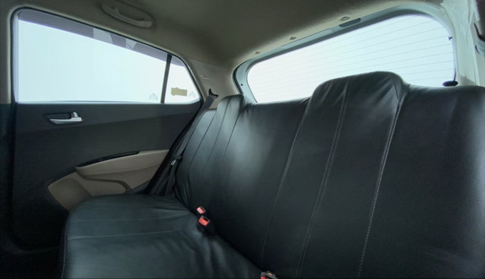 2018 Hyundai Grand i10 SPORTZ 1.2 KAPPA VTVT, Petrol, Manual, 38,961 km, Right Side Rear Door Cabin