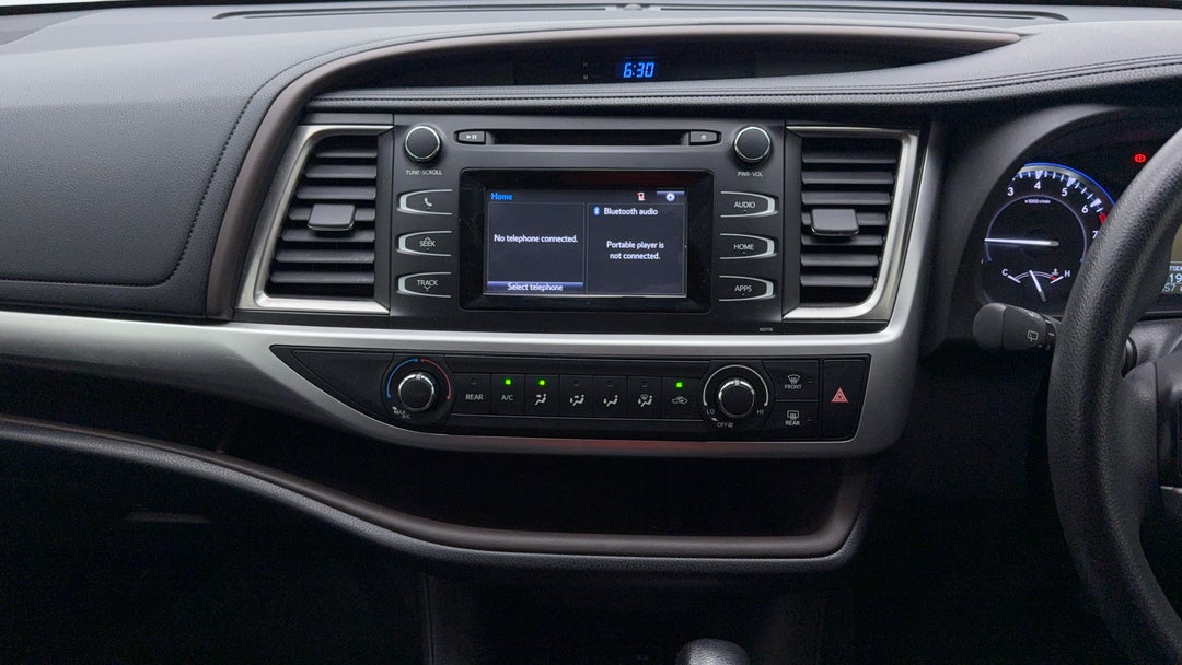 2015 Toyota Kluger Gx (4x2), Automatic, 108357 km, Center Console