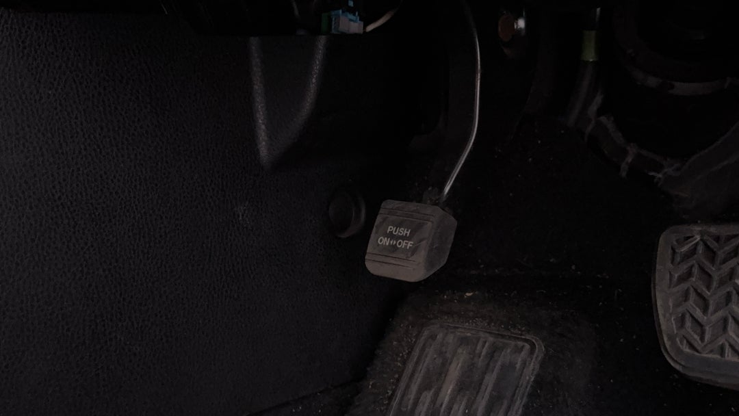 2015 Toyota Kluger Gx (4x2), Automatic, 108357 km, Handbrake