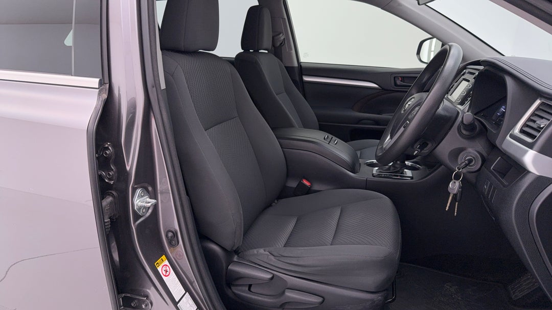 2015 Toyota Kluger Gx (4x2), Automatic, 108357 km, Right Side Front Door Cabin View