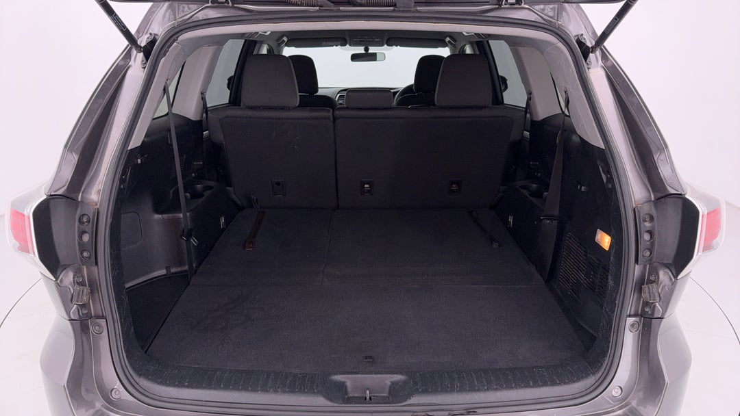 2015 Toyota Kluger Gx (4x2), Automatic, 108357 km, Boot Inside View