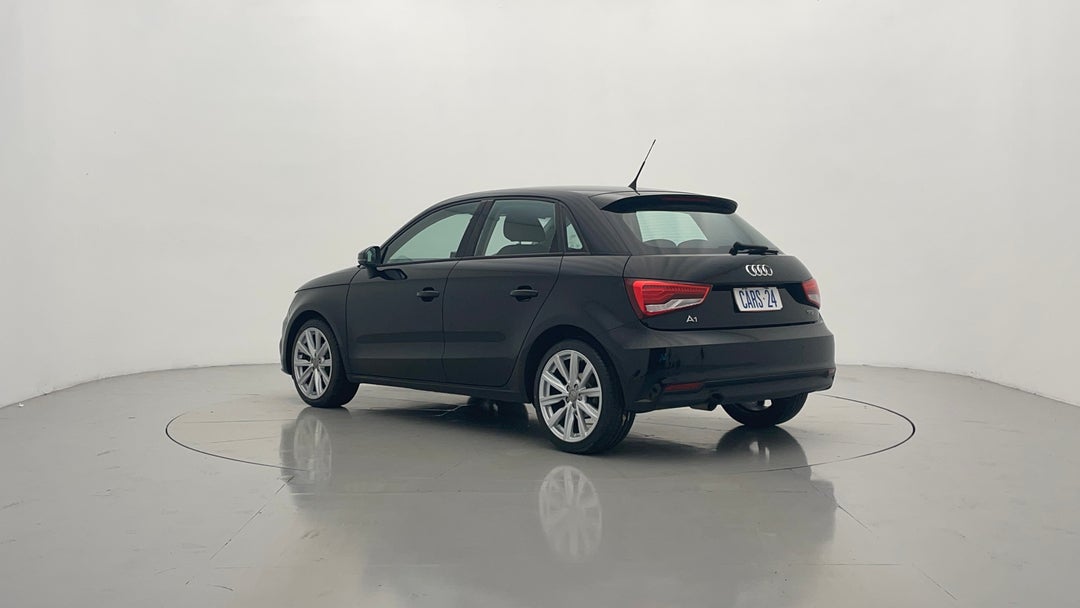 Left Back Diagonal (45- Degree) View