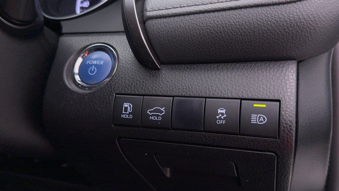 2021 Toyota Camry Ascent + Sat Nav Hybrid, Automatic, 111140 km, Utility Switches/Buttons