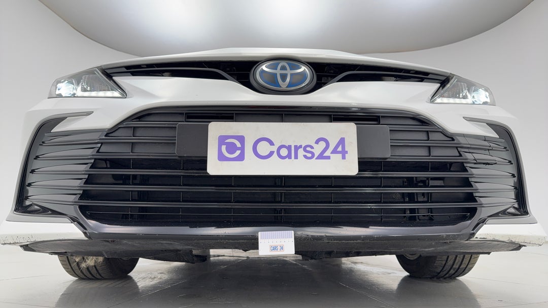 2021 Toyota Camry Ascent + Sat Nav Hybrid, Automatic, 111140 km, Bumper Front Scratch