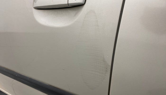 2013 Hyundai i10 MAGNA 1.2, Petrol, Manual, 81,379 km, Front passenger door - Minor scratches