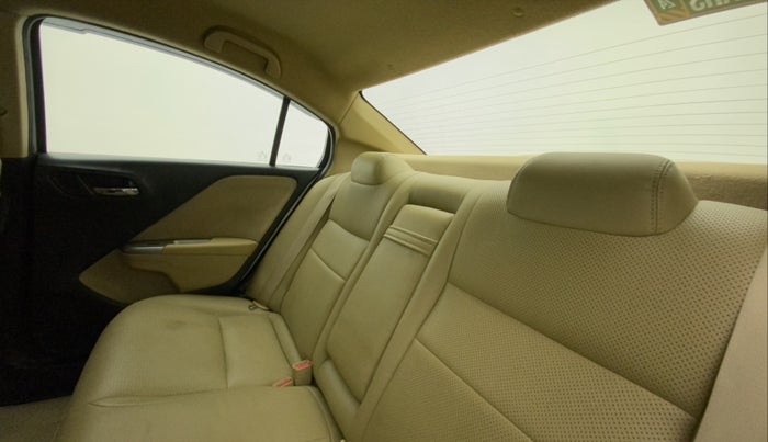 2015 Honda City 1.5L I-VTEC V MT, Petrol, Manual, 64,944 km, Right Side Rear Door Cabin