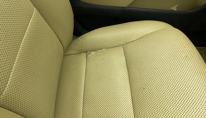 2015 Honda City 1.5L I-VTEC V MT, Petrol, Manual, 64,944 km, Front left seat (passenger seat) - Cover slightly torn