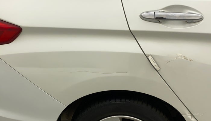 2015 Honda City 1.5L I-VTEC V MT, Petrol, Manual, 64,944 km, Right quarter panel - Line - Paint ok & Dent >4 inch(If not in Criase Line)