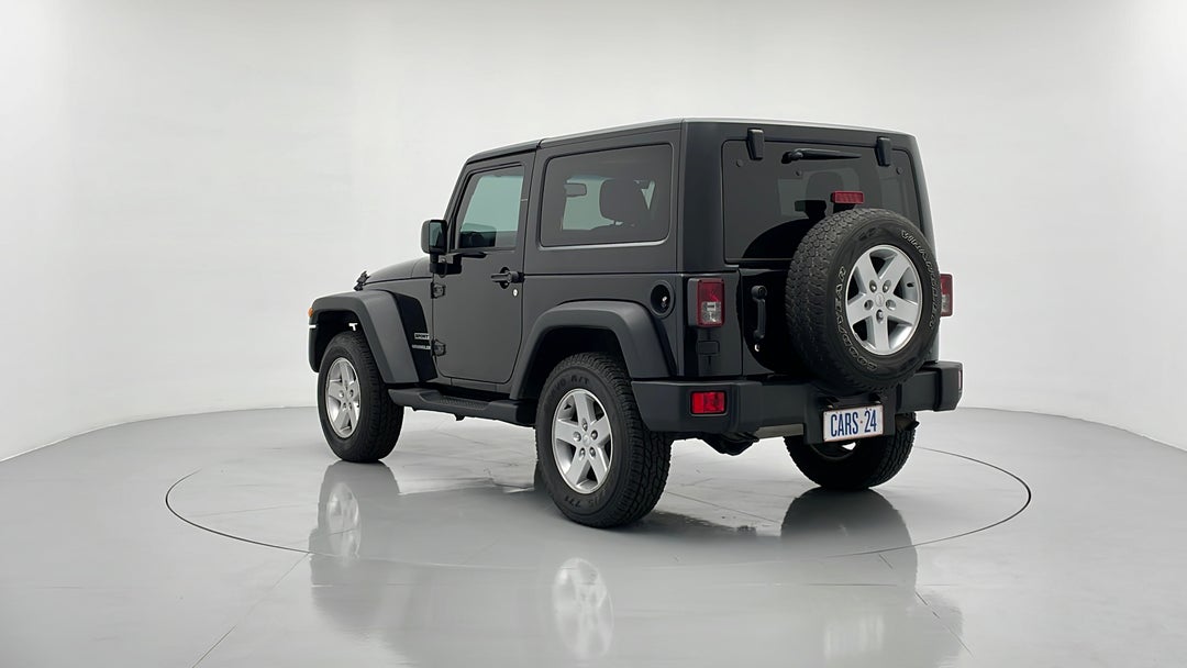 Left Back Diagonal (45- Degree) View