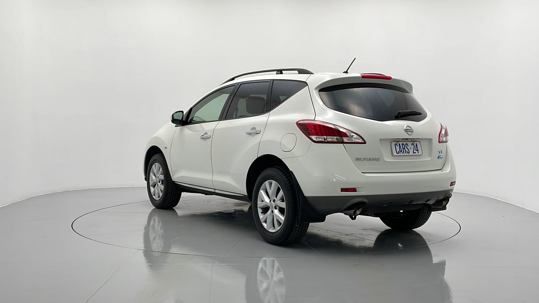 Left Back Diagonal (45- Degree) View