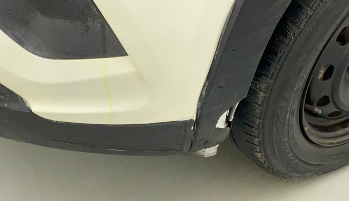 2018 Mahindra KUV 100 NXT K4+ P 6 STR, Petrol, Manual, 55,590 km, Front bumper - Bumper cladding minor damage/missing